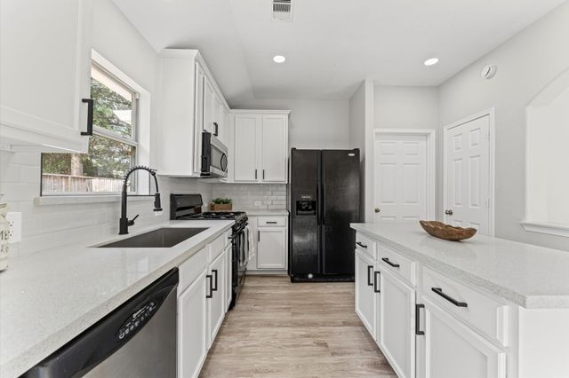 19019 Wellock Lane, Tomball, TX 77375