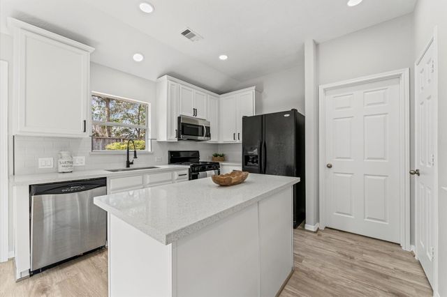 19019 Wellock Lane, Tomball, TX 77375