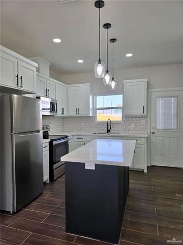 9307 59th Lane, Mission, TX 78504