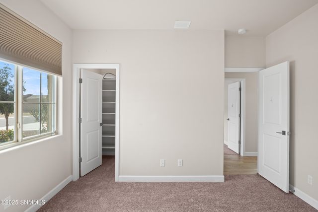 380 Leghorn Loop, Las Cruces, NM 88007