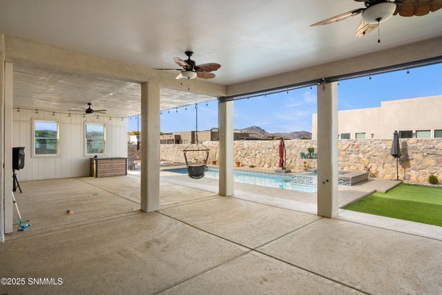 380 Leghorn Loop, Las Cruces, NM 88007