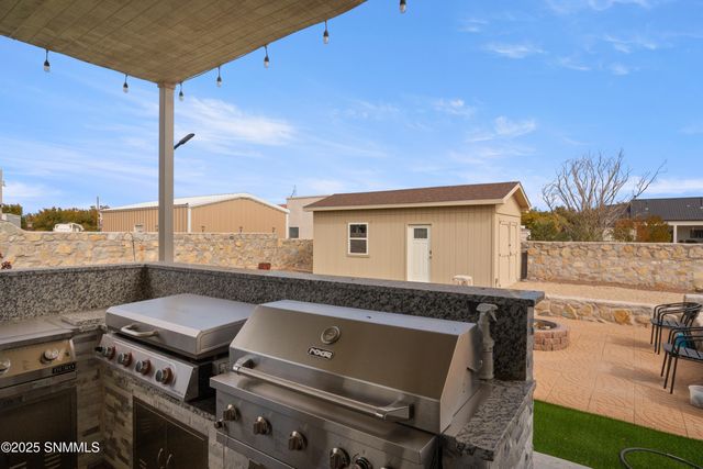 380 Leghorn Loop, Las Cruces, NM 88007