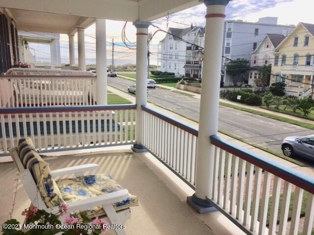 11 Bath Avenue, Ocean Grove, NJ 07756