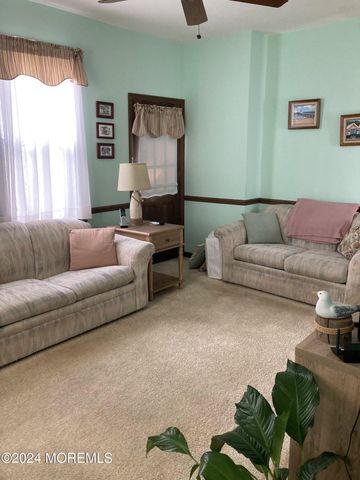 11 Bath Avenue, Ocean Grove, NJ 07756