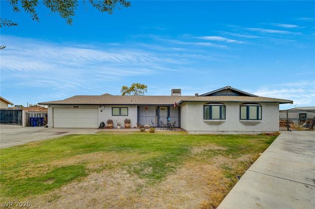 1906 Jasmine Circle, Las Vegas, NV 89123