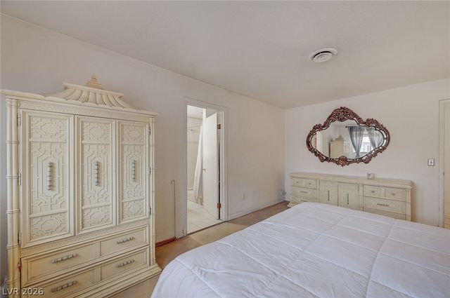 1906 Jasmine Circle, Las Vegas, NV 89123