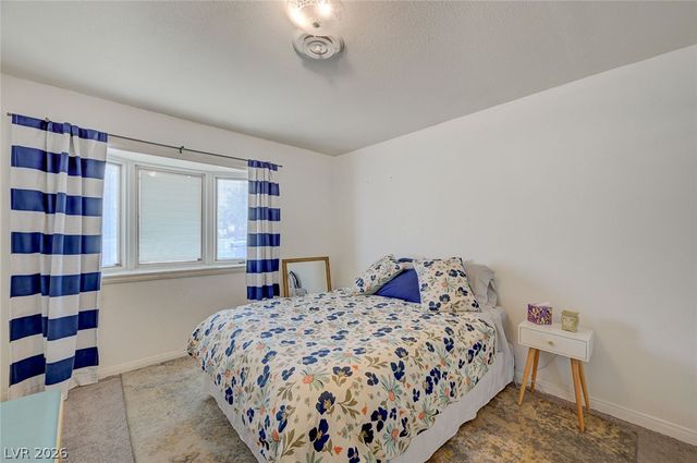1906 Jasmine Circle, Las Vegas, NV 89123