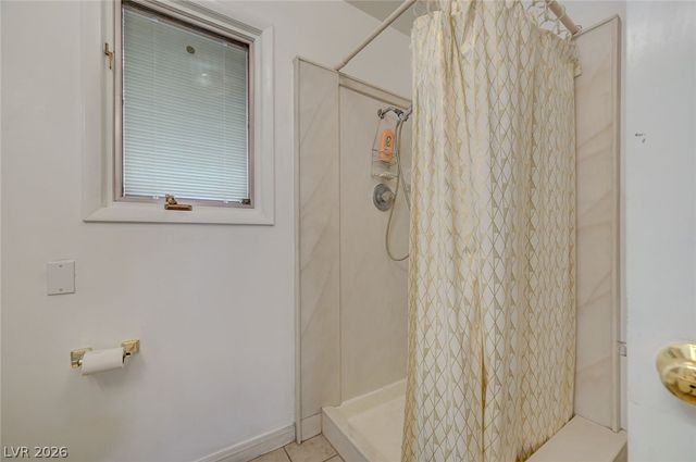 1906 Jasmine Circle, Las Vegas, NV 89123