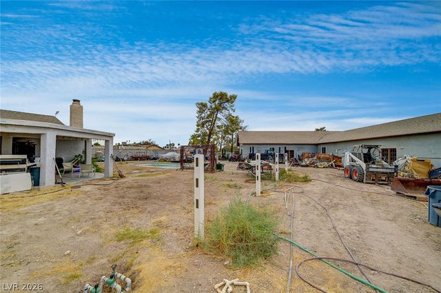 1906 Jasmine Circle, Las Vegas, NV 89123