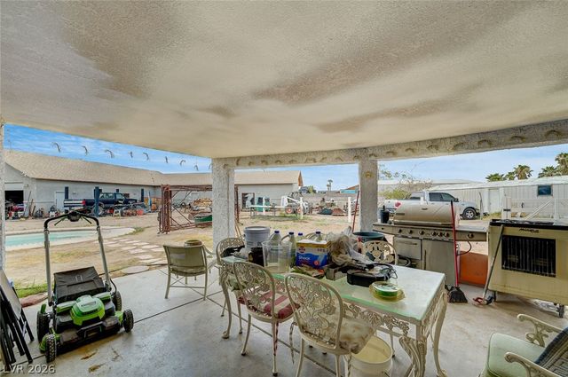 1906 Jasmine Circle, Las Vegas, NV 89123