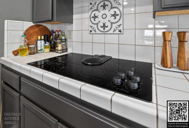 7071 W Saint Andrews Ln, Tracy, CA 95377