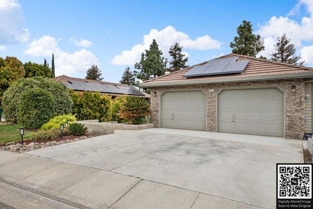 7071 W Saint Andrews Ln, Tracy, CA 95377