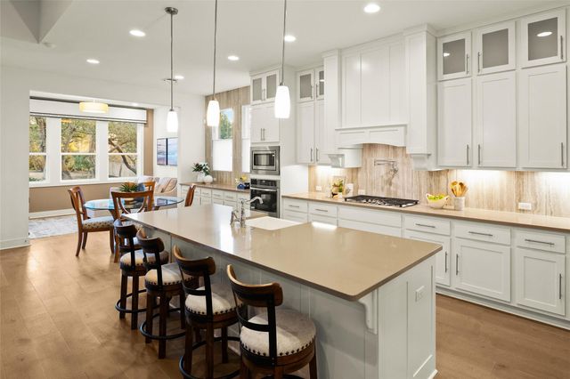 550 Goodnight TRL, Dripping Springs, TX 78620