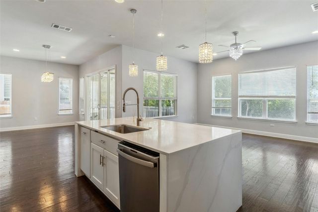 11813 Quintana CV, Austin, TX 78739