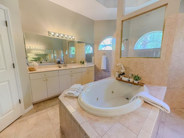 5852 CACHETTE DE RIVIERA COURT, New Port Richey, FL 34655