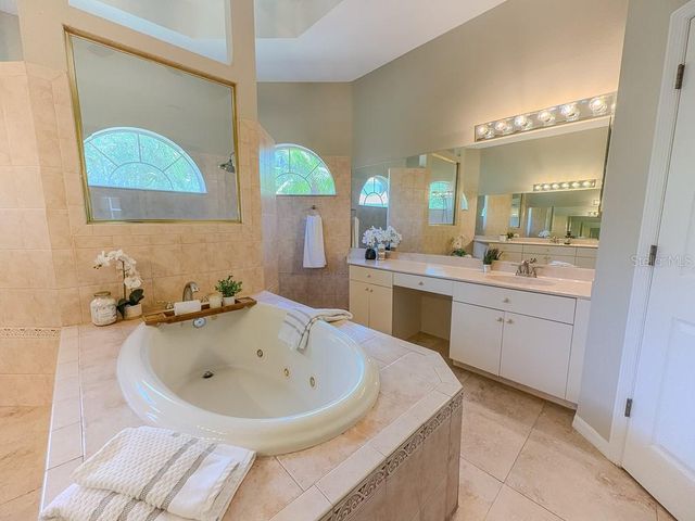 5852 CACHETTE DE RIVIERA COURT, New Port Richey, FL 34655