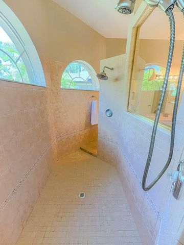 5852 CACHETTE DE RIVIERA COURT, New Port Richey, FL 34655