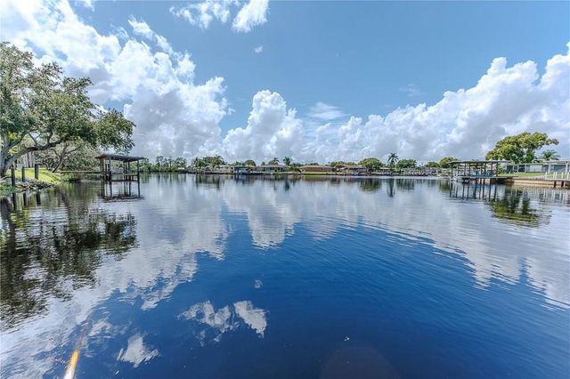 5852 CACHETTE DE RIVIERA COURT, New Port Richey, FL 34655