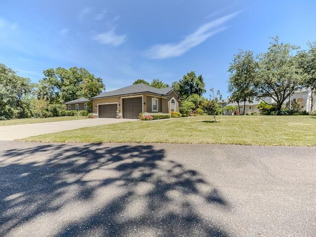5852 CACHETTE DE RIVIERA COURT, New Port Richey, FL 34655