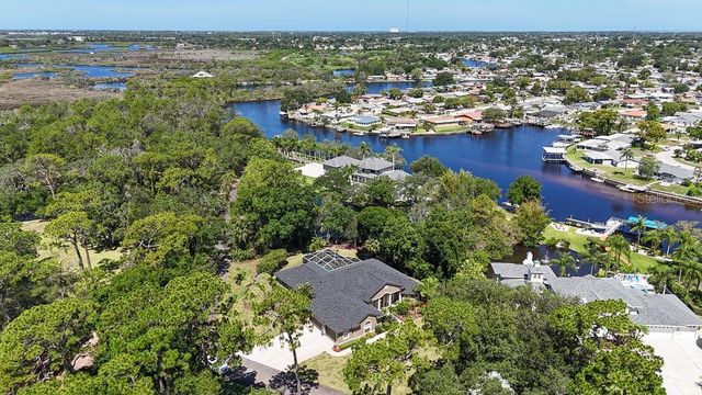 5852 CACHETTE DE RIVIERA COURT, New Port Richey, FL 34655