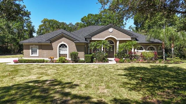 5852 CACHETTE DE RIVIERA COURT, New Port Richey, FL 34655