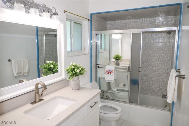 3233 Shell LN, Fort Denaud, FL 33935