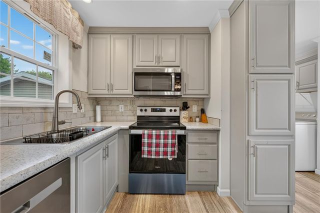 7458 Continental Circle, Upper Macungie Twp, PA 18087