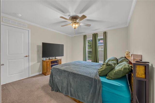 7458 Continental Circle, Upper Macungie Twp, PA 18087