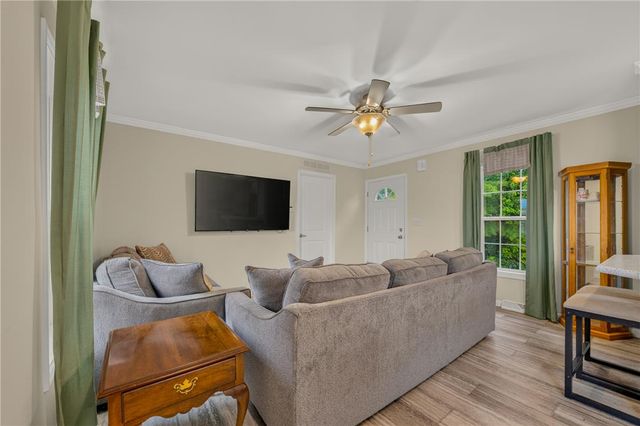 7458 Continental Circle, Upper Macungie Twp, PA 18087
