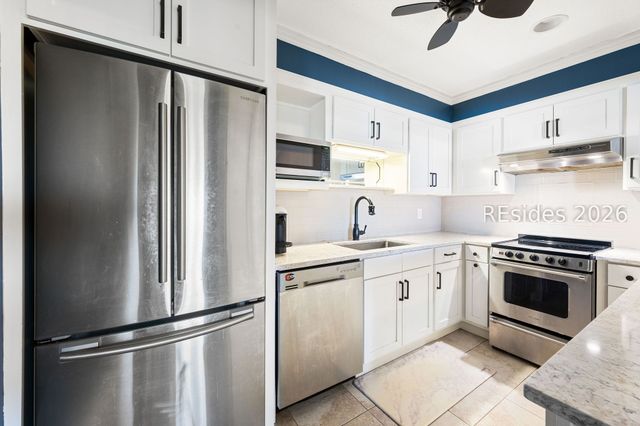 2 William Hilton Pkwy Apt 301, Hilton Head Island, SC 29926