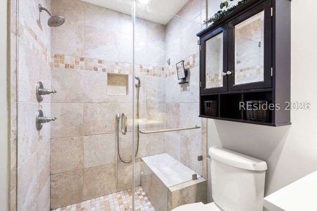 2 William Hilton Pkwy Apt 301, Hilton Head Island, SC 29926