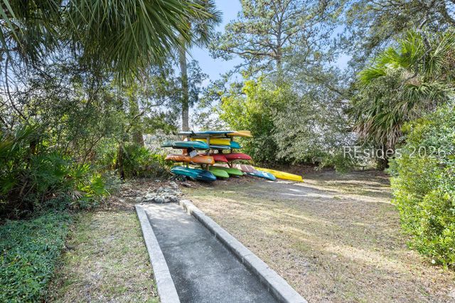 2 William Hilton Pkwy Apt 301, Hilton Head Island, SC 29926