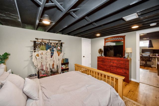 2412 33rd Street, Des Moines, IA 50310