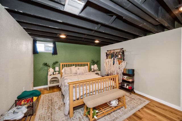 2412 33rd Street, Des Moines, IA 50310