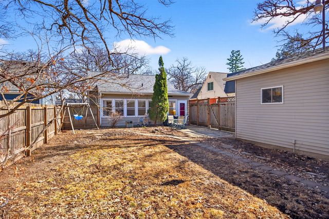 2412 33rd Street, Des Moines, IA 50310