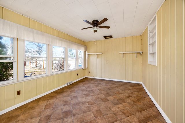 2412 33rd Street, Des Moines, IA 50310