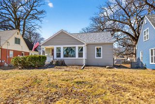 2412 33rd Street, Des Moines, IA 50310