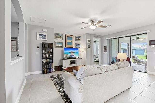 3915 SALIDA DELSOL DRIVE, Sun City Center, FL 33573