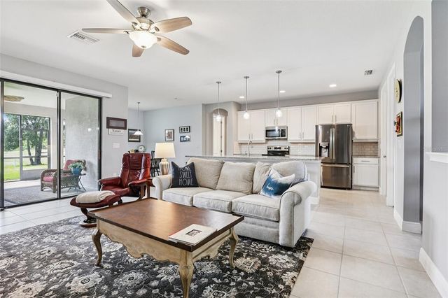 3915 SALIDA DELSOL DRIVE, Sun City Center, FL 33573