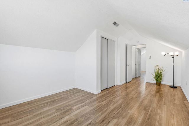 424 W 11th Ave, Kennewick, WA 99337