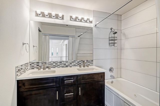 524 Central Avenue SW PH D, Albuquerque, NM 87102