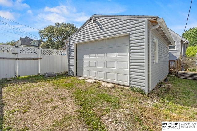 2939 Martha Street, Omaha, NE 68105