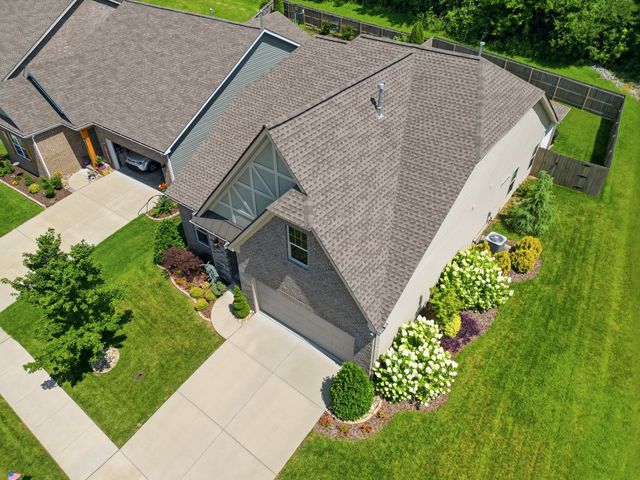 1076 Westgate Dr, Gallatin, TN 37066
