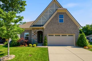 1076 Westgate Dr, Gallatin, TN 37066