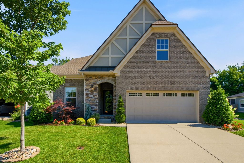 1076 Westgate Dr, Gallatin, TN 37066