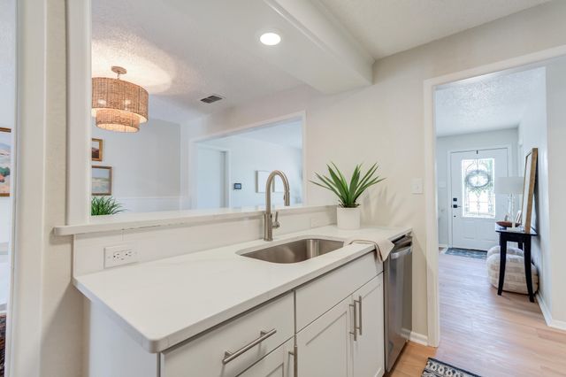 2002 58th Street, Lubbock, TX 79412
