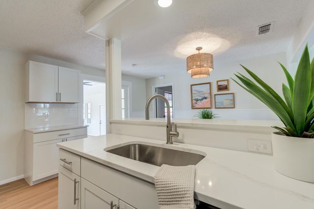 2002 58th Street, Lubbock, TX 79412