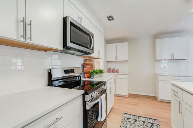 2002 58th Street, Lubbock, TX 79412