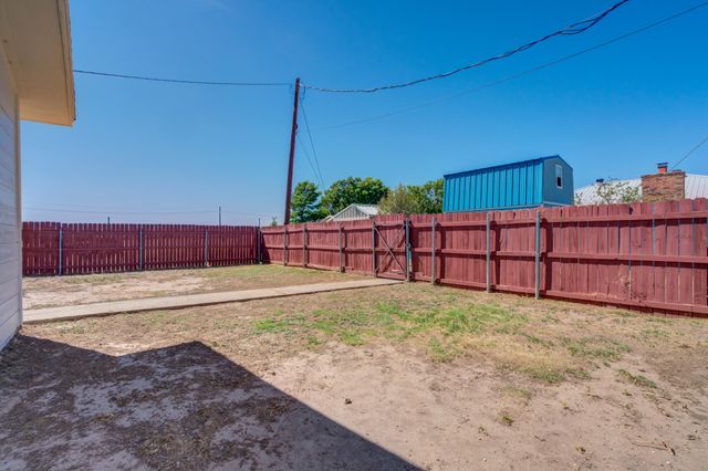 2002 58th Street, Lubbock, TX 79412