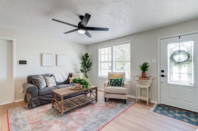 2002 58th Street, Lubbock, TX 79412